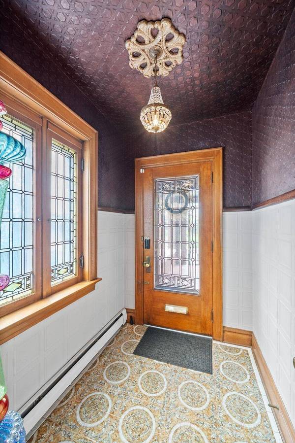 347 Kendall Place, Columbus, OH 43205