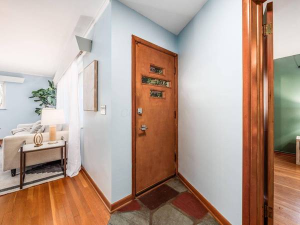 49 W Henderson Road, Columbus, OH 43214