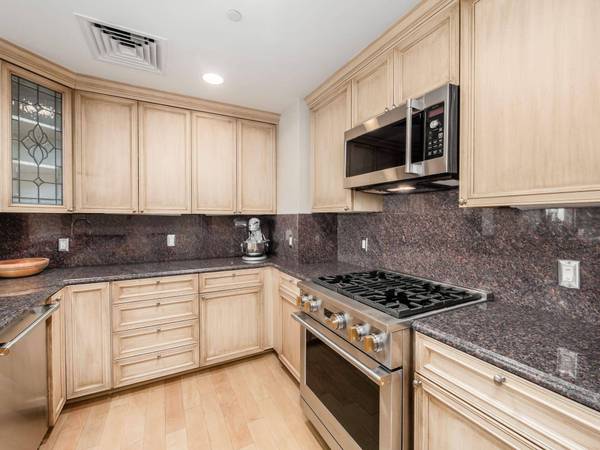 1 Miranova Place #730, Columbus, OH 43215