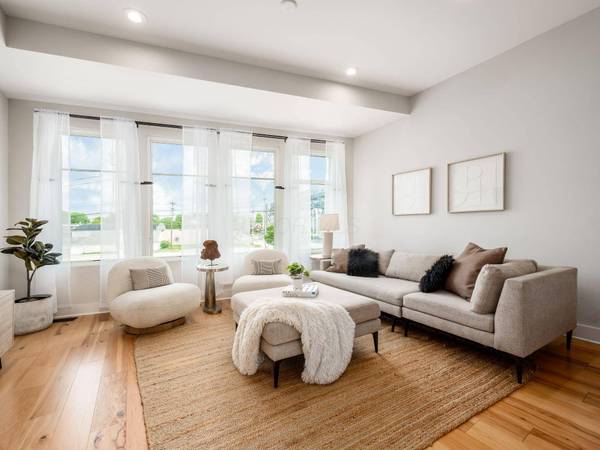 201 E 5th Avenue #201, Columbus, OH 43201