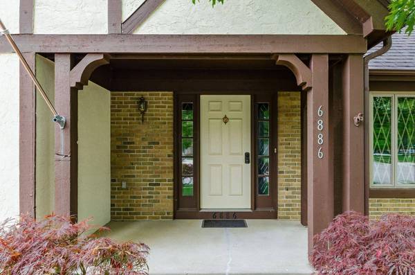 6886 Lakebrook Boulevard, Columbus, OH 43235