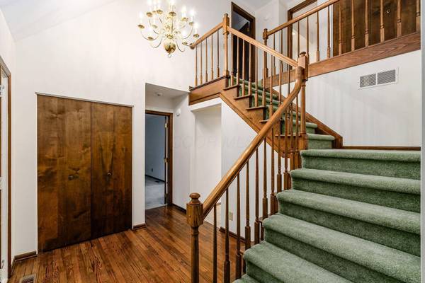 6886 Lakebrook Boulevard, Columbus, OH 43235