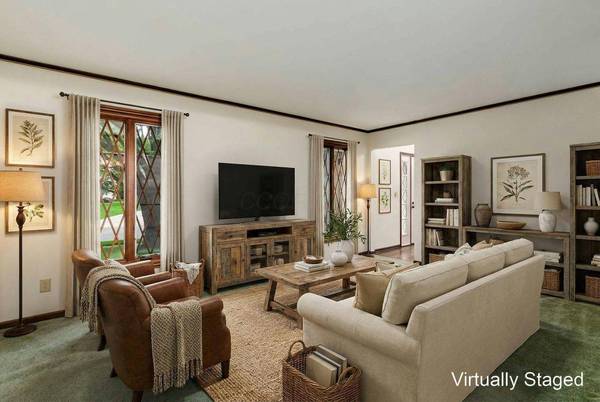 6886 Lakebrook Boulevard, Columbus, OH 43235