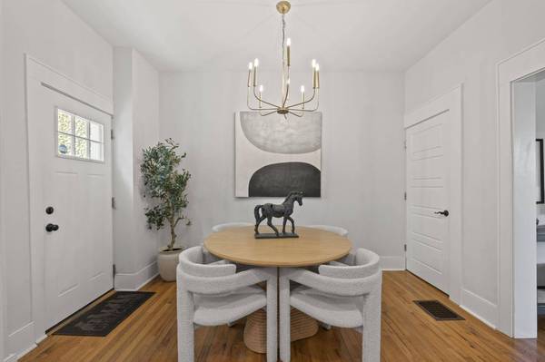 1563 Clifton Avenue, Columbus, OH 43203