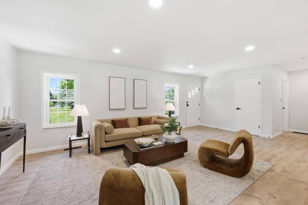 4146 Maize Road, Columbus, OH 43224