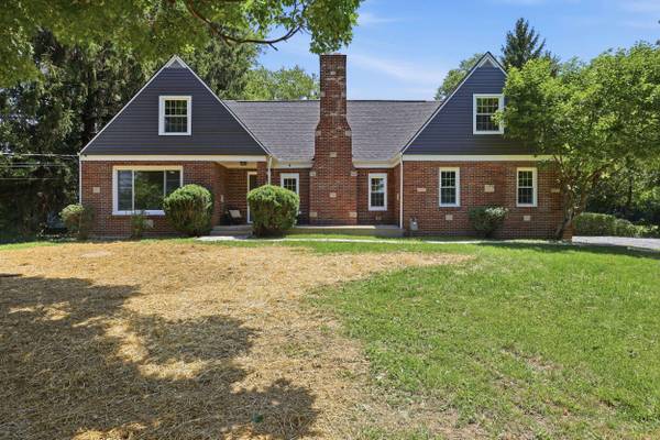 4146 Maize Road, Columbus, OH 43224