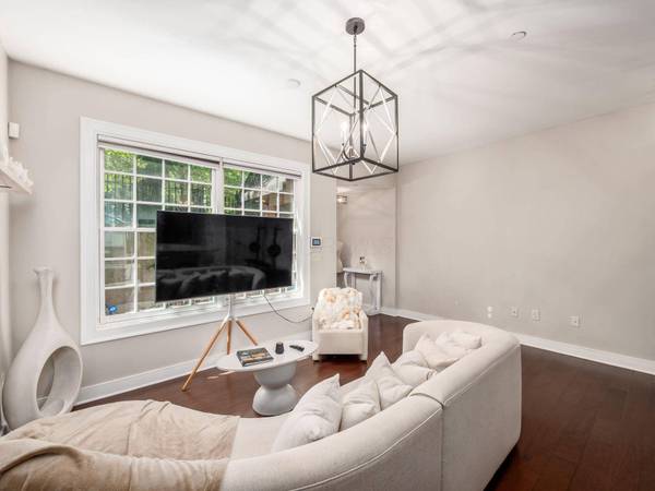 284 E Gay Street #G35, Columbus, OH 43215