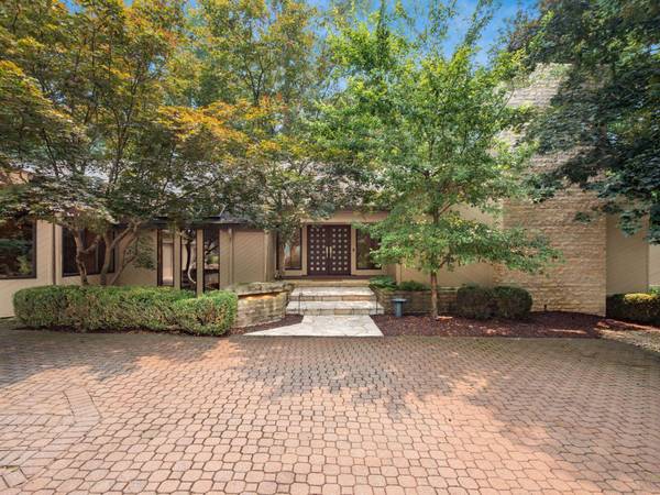 8483 Torwoodlee Court, Dublin, OH 43017