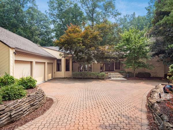 8483 Torwoodlee Court, Dublin, OH 43017