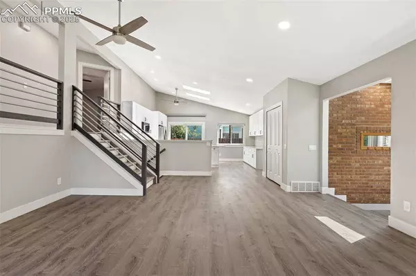 6175 Montarbor DR, Colorado Springs, CO 80918