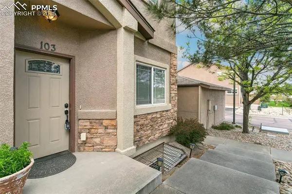 1502 York RD #103, Colorado Springs, CO 80918