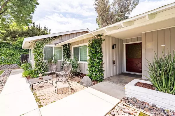 1544 Bellefontaine DR, Riverside, CA 92506