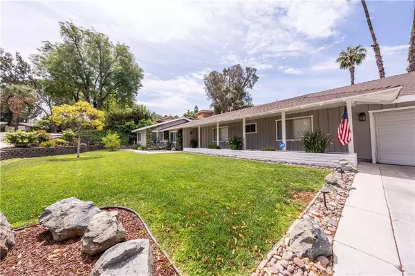 1544 Bellefontaine DR, Riverside, CA 92506