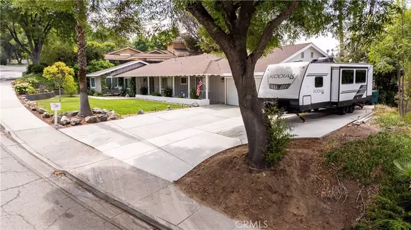 1544 Bellefontaine DR, Riverside, CA 92506