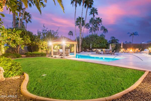 10658 E CINNABAR Avenue, Scottsdale, AZ 85258