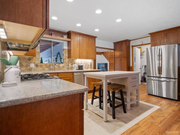 1315 Acoma Court, South Lake Tahoe, CA 96150