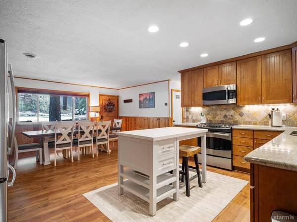 1315 Acoma Court, South Lake Tahoe, CA 96150