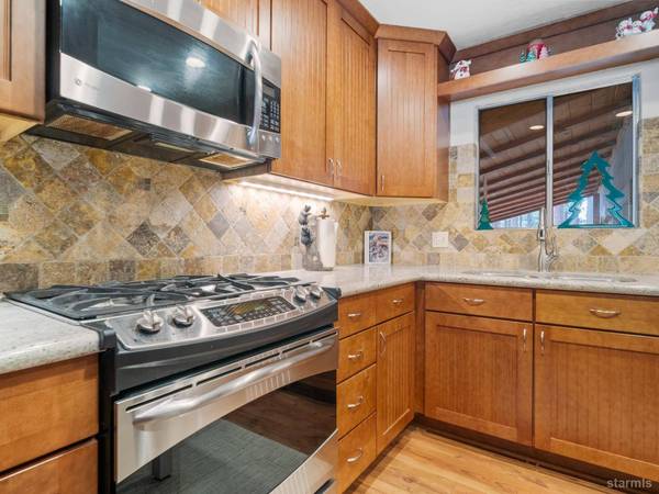 1315 Acoma Court, South Lake Tahoe, CA 96150