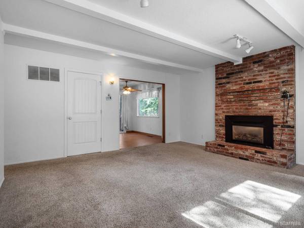 1893 Bella Coola Drive, South Lake Tahoe, CA 96150
