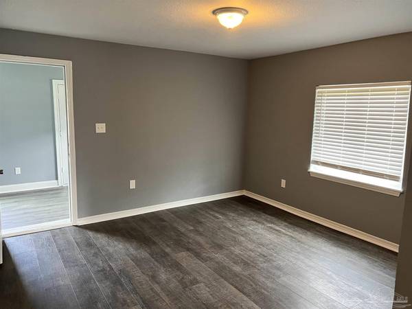 1117 W Maxwell St, Pensacola, FL 32501