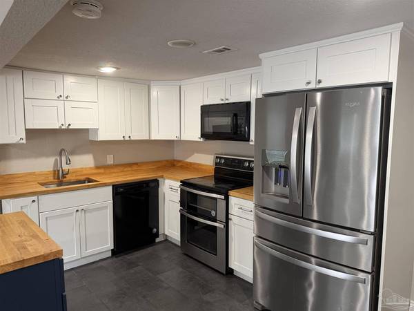 2911 N Hayne St, Pensacola, FL 32503