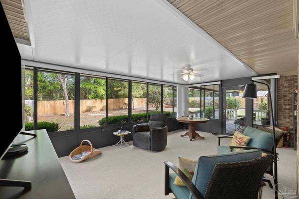 10666 Macgregor Dr, Pensacola, FL 32514