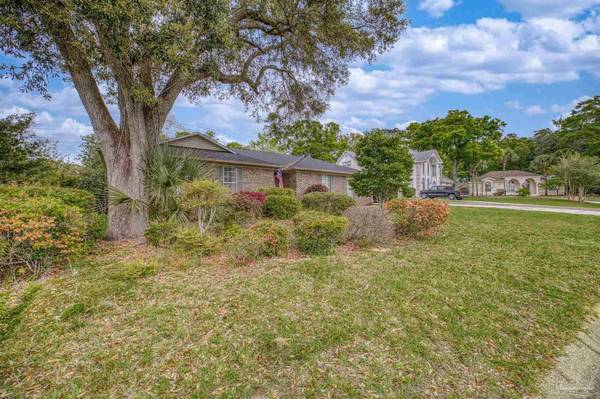 10666 Macgregor Dr, Pensacola, FL 32514