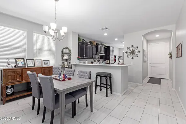 2807 W Canada De Oro Road, Queen Creek, AZ 85144
