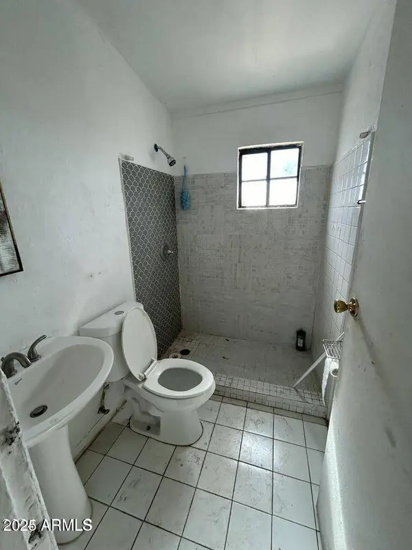 3241 W Fillmore Street, Phoenix, AZ 85009
