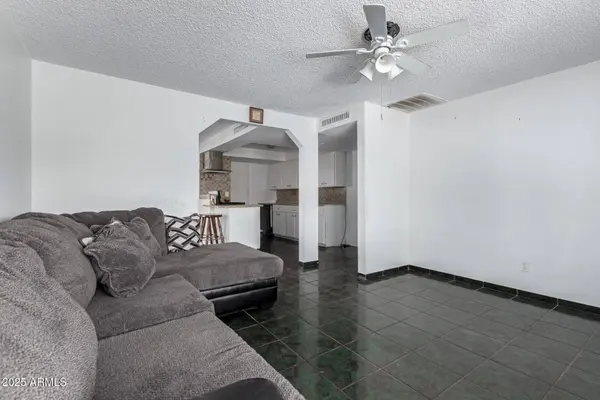 339 E 9TH Drive, Mesa, AZ 85210