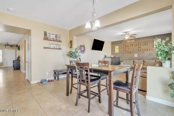 1923 N Cocoa Court, Casa Grande, AZ 85122