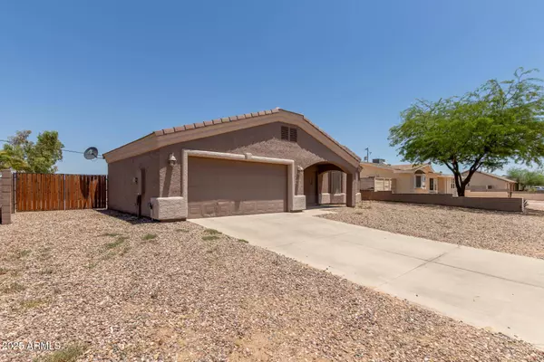 10032 W DEVONSHIRE Drive, Arizona City, AZ 85123