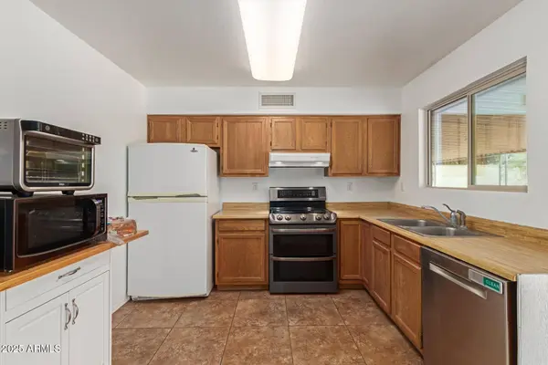 525 N 94TH Way, Mesa, AZ 85207