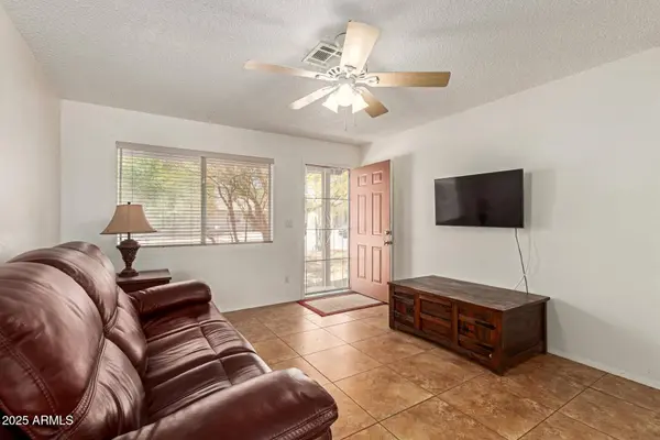 525 N 94TH Way, Mesa, AZ 85207