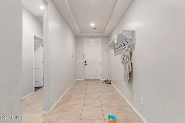18328 W SAGUARO Lane, Surprise, AZ 85388