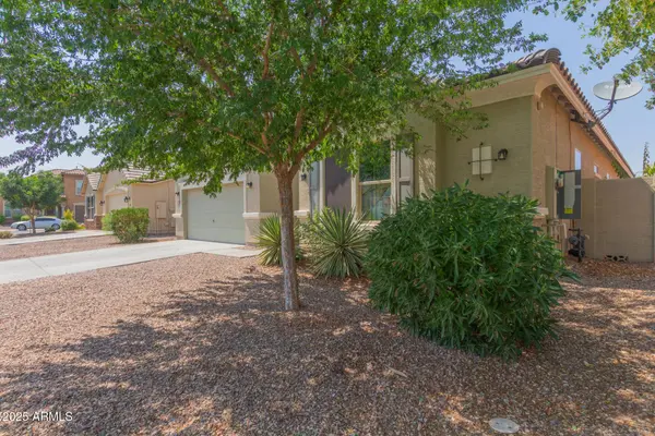 18328 W SAGUARO Lane, Surprise, AZ 85388