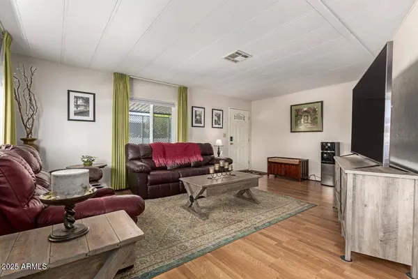 9109 E COUNTRY CLUB Drive, Sun Lakes, AZ 85248