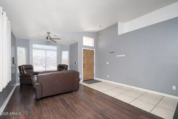 8653 W PARADISE Lane, Peoria, AZ 85382