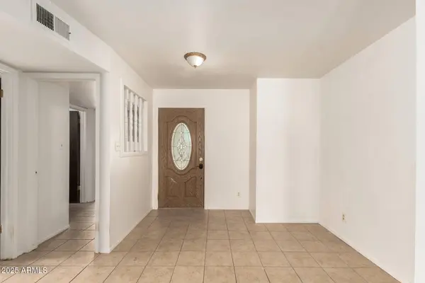 470 W ROSAL Avenue, Apache Junction, AZ 85120