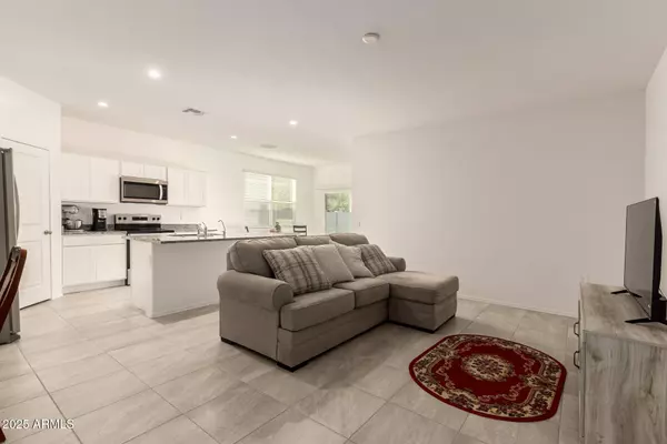 1348 W HESS Avenue, Coolidge, AZ 85128