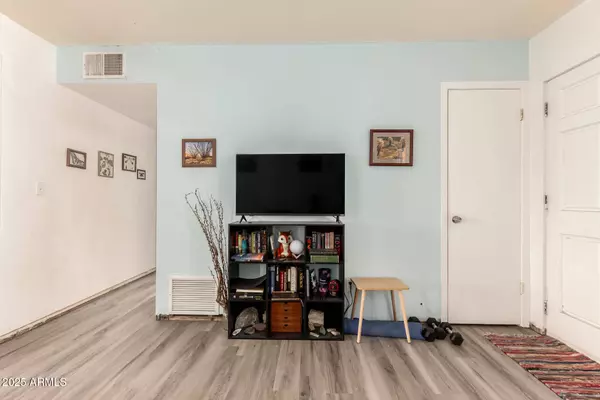 1355 W TULIP Place, Casa Grande, AZ 85122