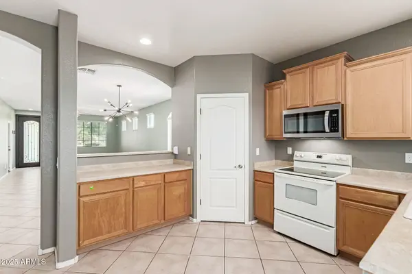 7405 S 19TH Street, Phoenix, AZ 85042