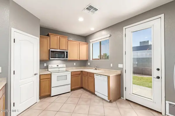 7405 S 19TH Street, Phoenix, AZ 85042