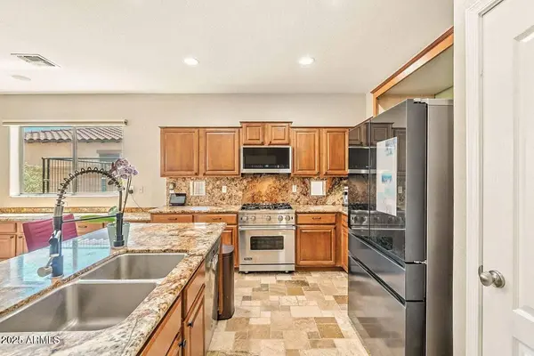 7169 S DODANE Court, Gilbert, AZ 85298