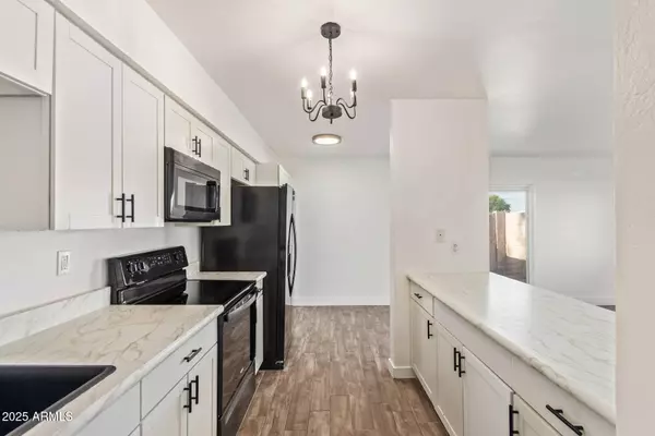 1500 W RIO SALADO Parkway #124, Mesa, AZ 85201