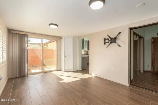 542 S HIGLEY Road #3, Mesa, AZ 85206