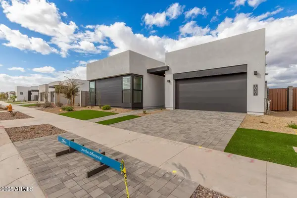 10302 E UTAH Avenue, Mesa, AZ 85212