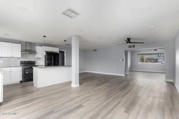 15039 N 24TH Place, Phoenix, AZ 85032