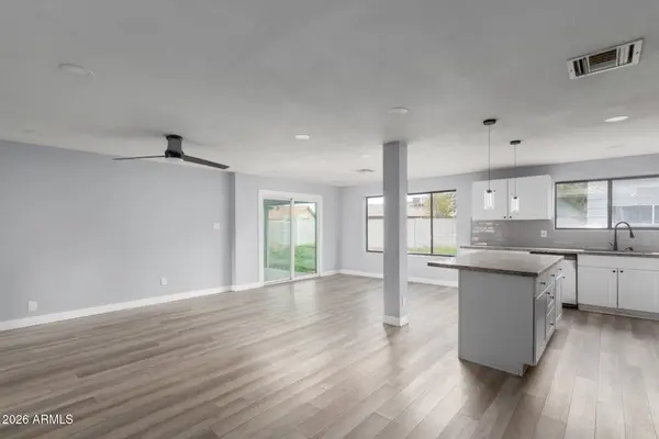 15039 N 24TH Place, Phoenix, AZ 85032