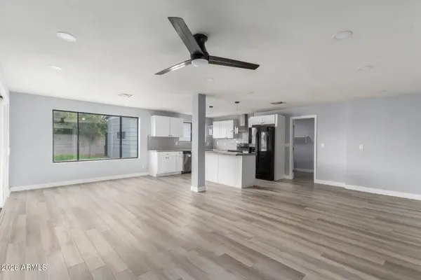 15039 N 24TH Place, Phoenix, AZ 85032